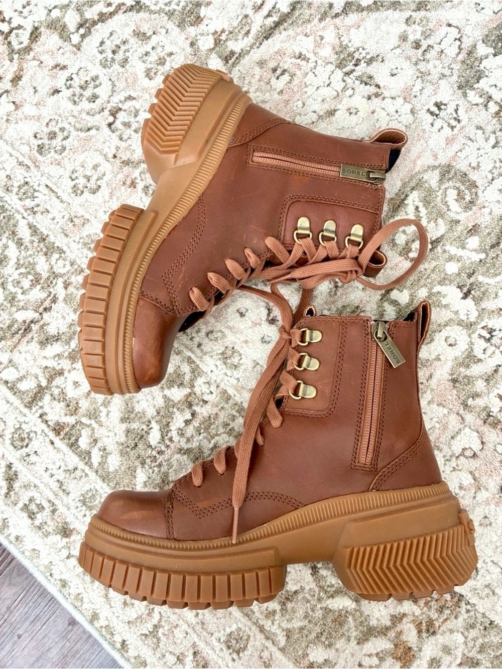 Sorel Women's Ona Ave Brown Lace-Up lug sole winter rain waterproof Boots